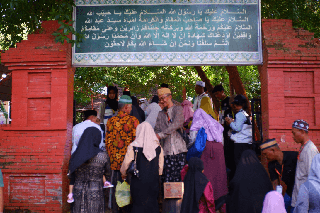 Haul Sayyid Abdullah Legon Kluwak: Merawat Budaya Kemujan